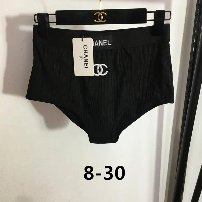 Chanel S-XL  (54)